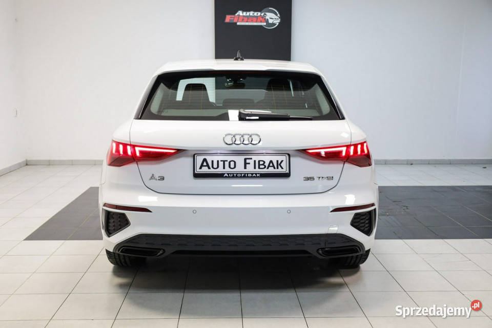 Audi A3 Sportback 35TFSISLineSTronicSalon nieuszkodzony