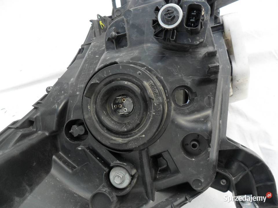 REFLEKTOR PRZÓD STRONA LEWA NISSAN NAVARA D23 Nowy Tomyśl