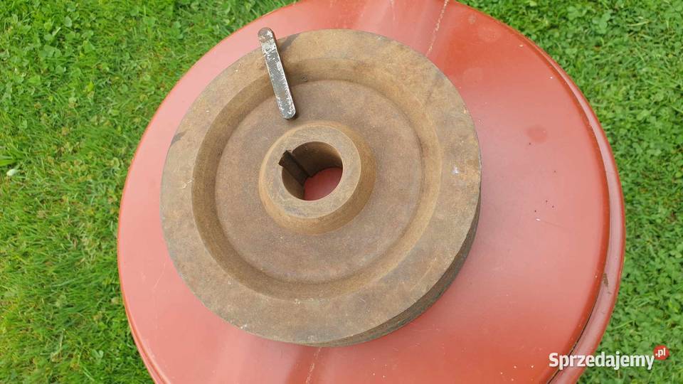 Koło pasowe stalowe 200 mm 2X17mm OTW fi 38 mm Grybów