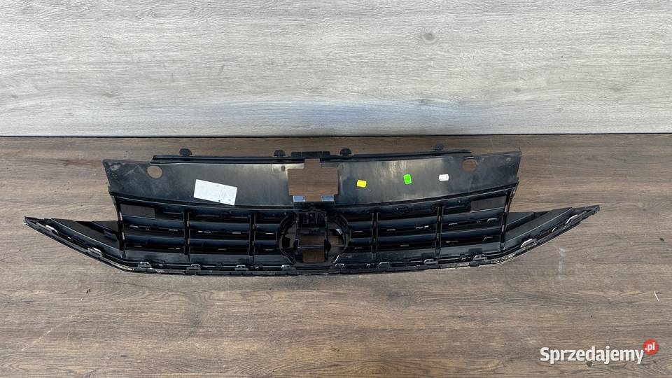 VW PASSAT B8 ATRAPA GRILL 3G0853651 osobowe