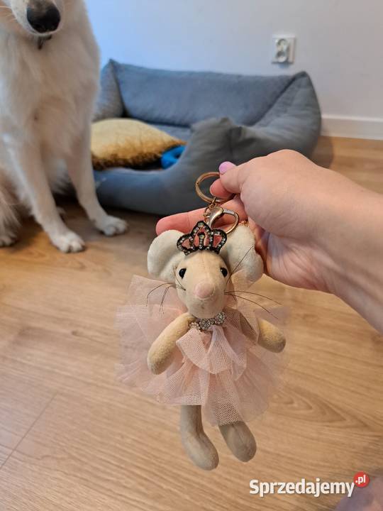 Uroczy breloczek myszka baletnica z koroną