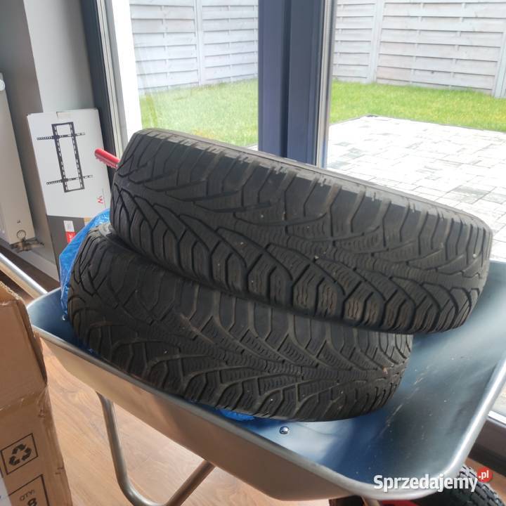 Opony zimowe 1856015 ładny stan dwie Dowóz w