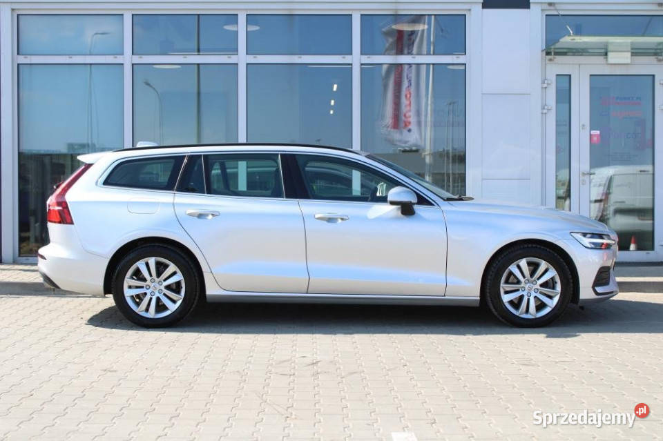 Volvo V60 2021r Tempomat Kamera CarPlay LED FV23 diesel V60 Gdańsk