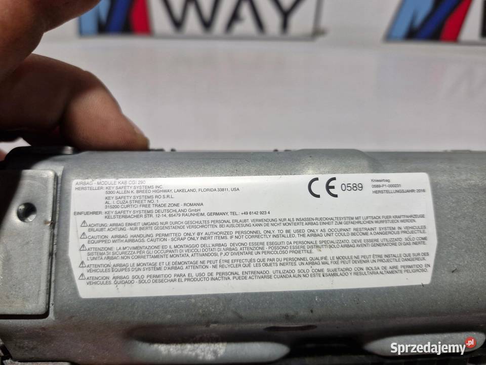 BMW F30 F31 F36 F32 F33 PODUSZKA KOLANOWA PRAWA dolnośląskie sprzedam