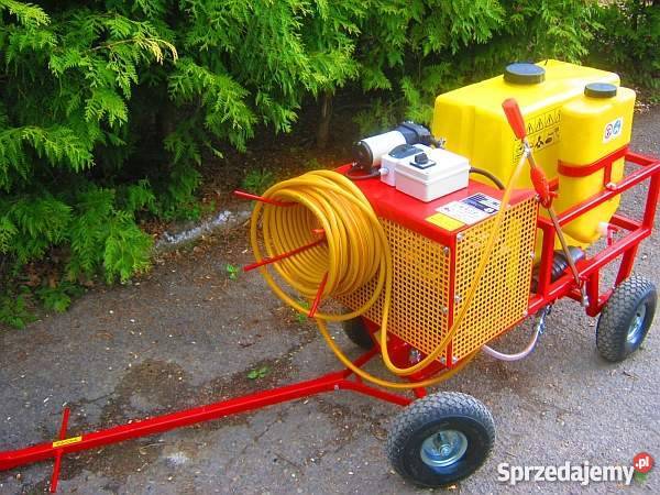 OPRYSKIWACZ ELEKTRYCZNY 12 VOLT WóZKOWY