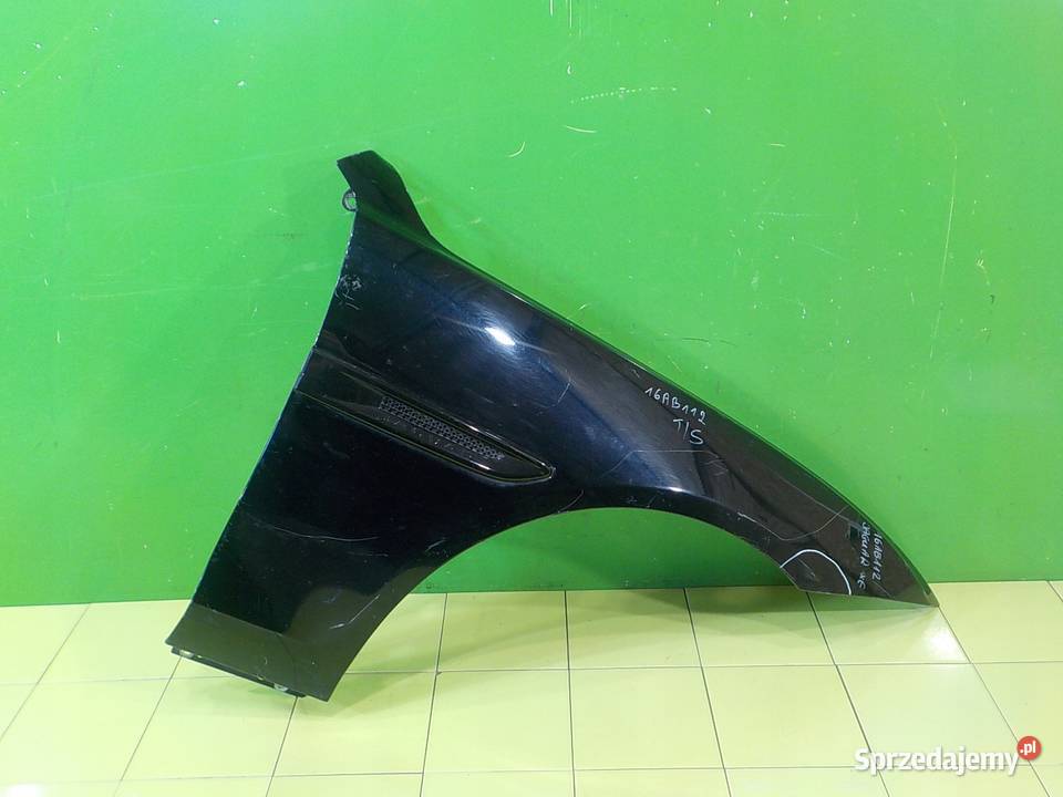 JAGUAR XE 20 D 15r SEDAN 4D blotnik prawy przod Suków