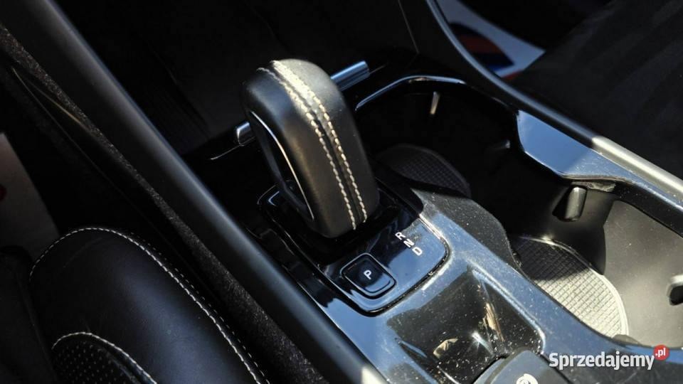 Volvo XC 40 biała perła R design Lębork sprzedam