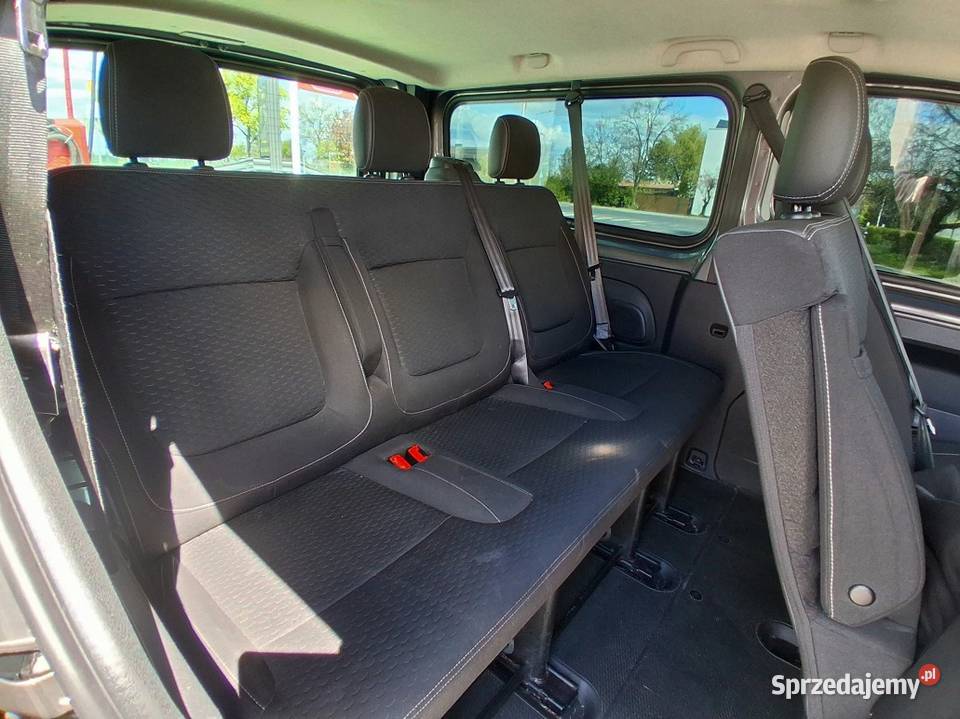 Opel Vivaro Long Długi 9 osób 2 x Klima i wielkopolskie