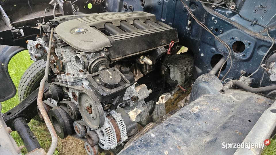 dwie sztuki Nissan Patrol Y60 swap OEM606 BMW Kalety
