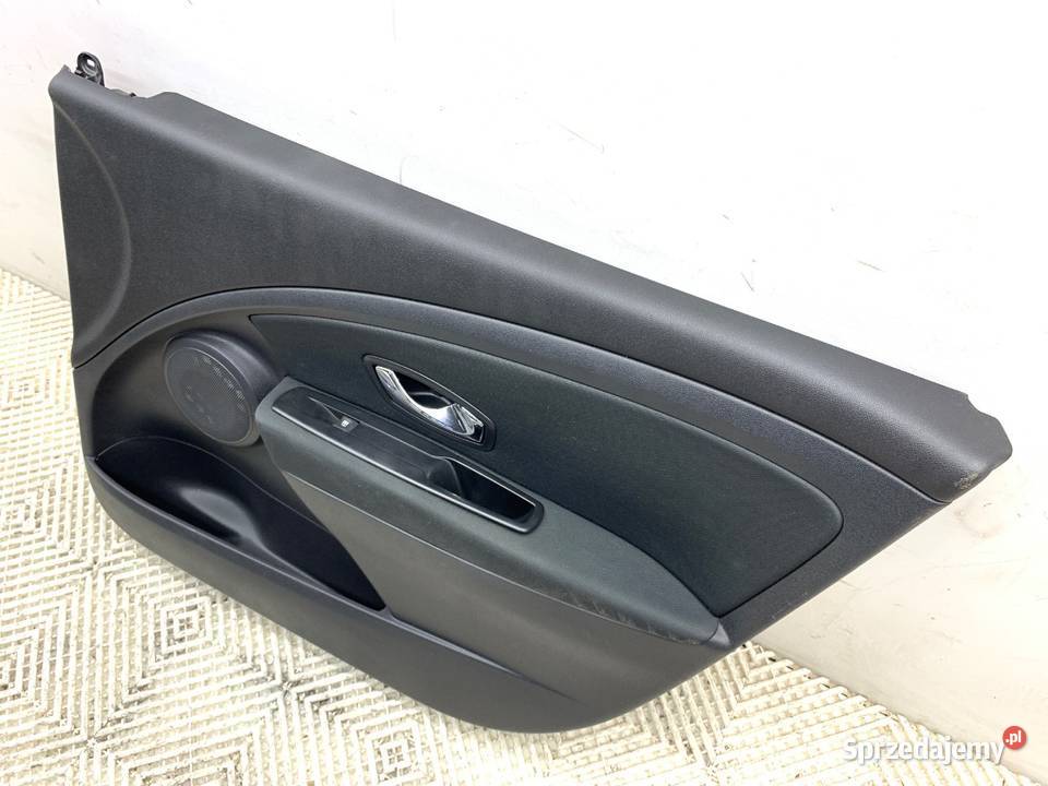 BOCZEK DRZWI PRAWY PRZÓD RENAULT MEGANE III Motoryzacja
