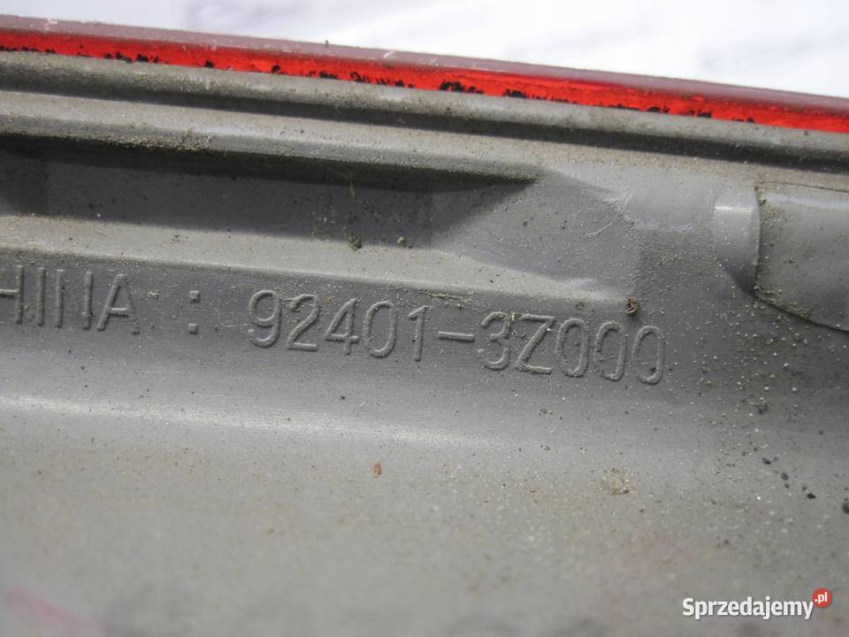 HYUNDAI i40 12r lampa lewa tył 924013Z000
