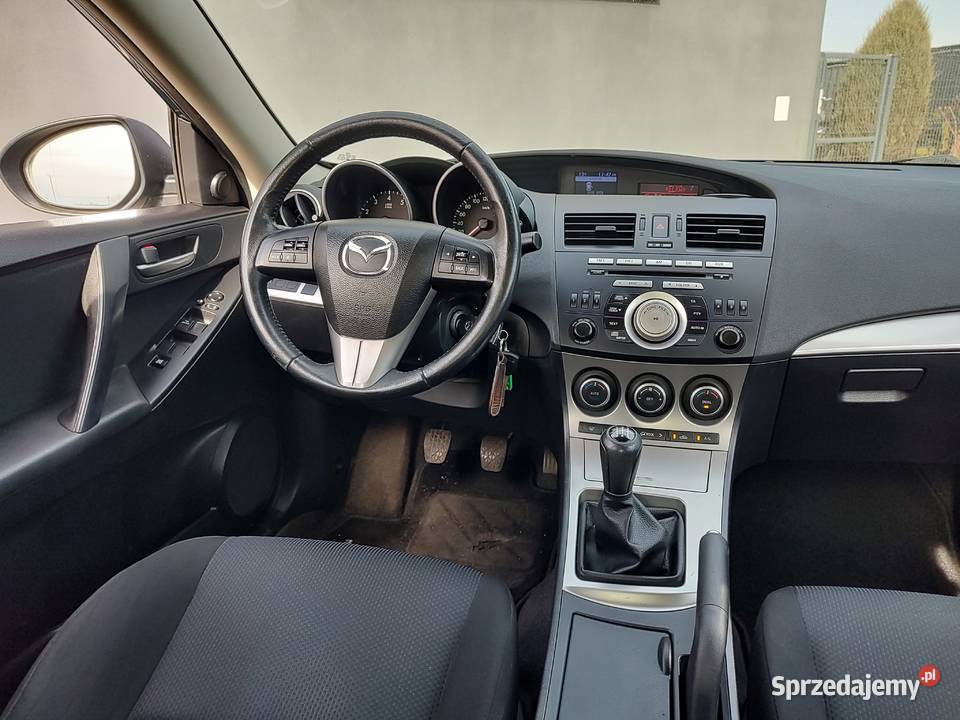 MAZDA 3 SEDAN 16 BENZYNA wielkopolskie Leszno sprzedam