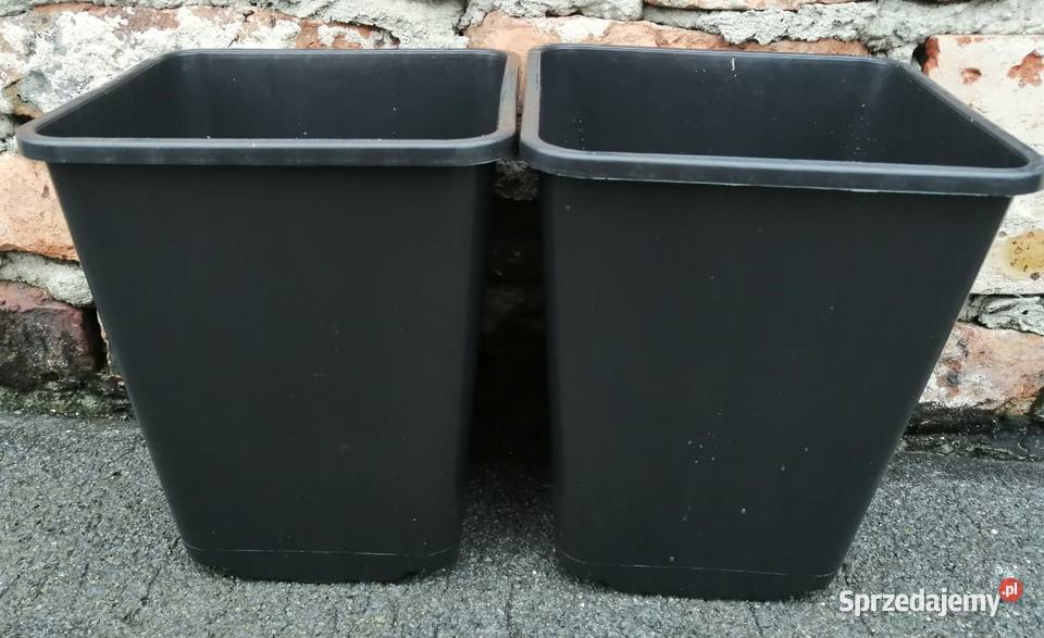 Doniczka produkcyjna P20 wysoka 20x20x225 czarna Siewierz