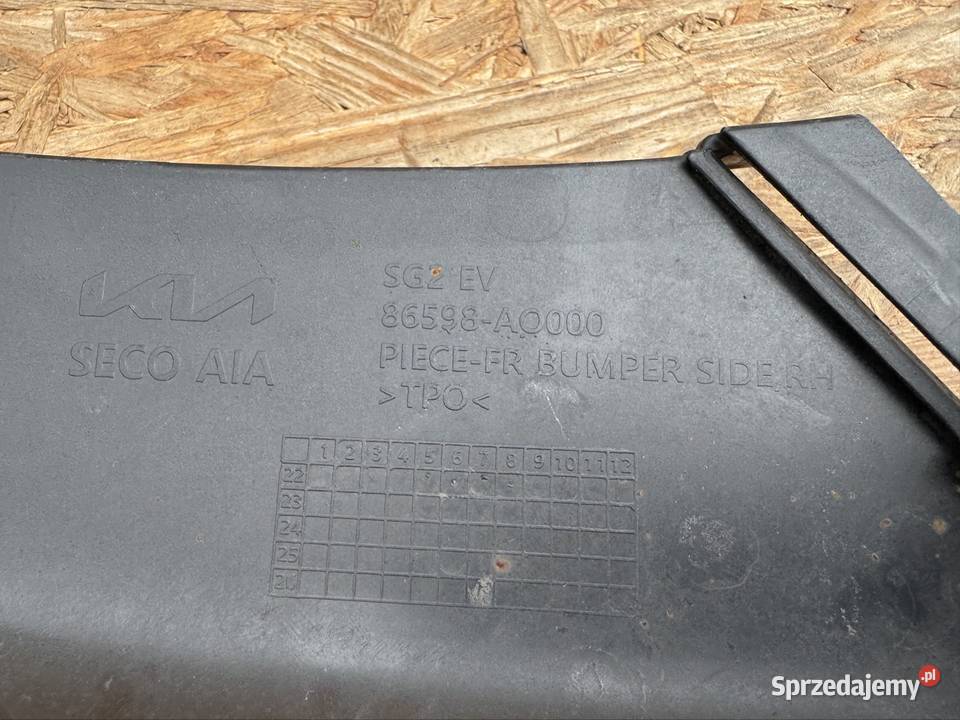 Spoiler listwa zderzaka przód prawy rh Kia niro Międzychód