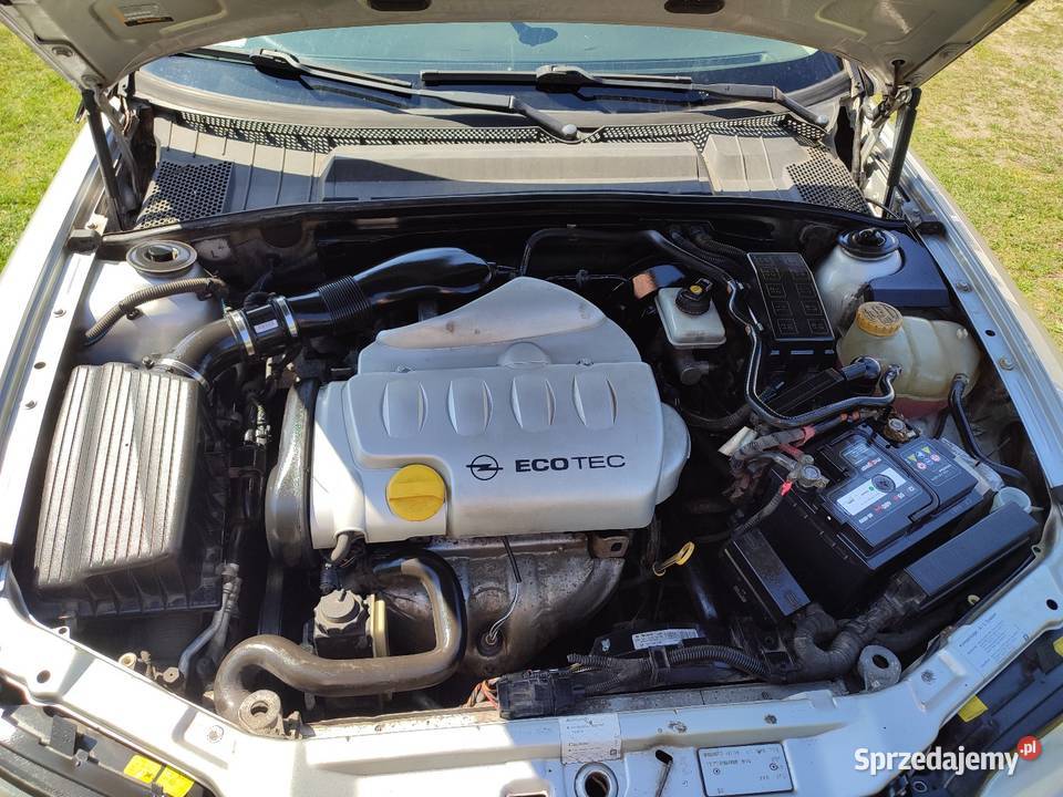 Opel Vectra B Zender 18 125 Benzyna ładny stan Sandomierz sprzedam