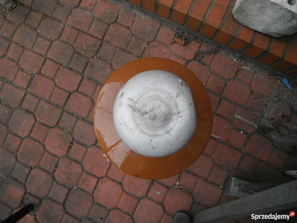 Izolator ceramiczny linii wysokiego napięcia Chlewiska