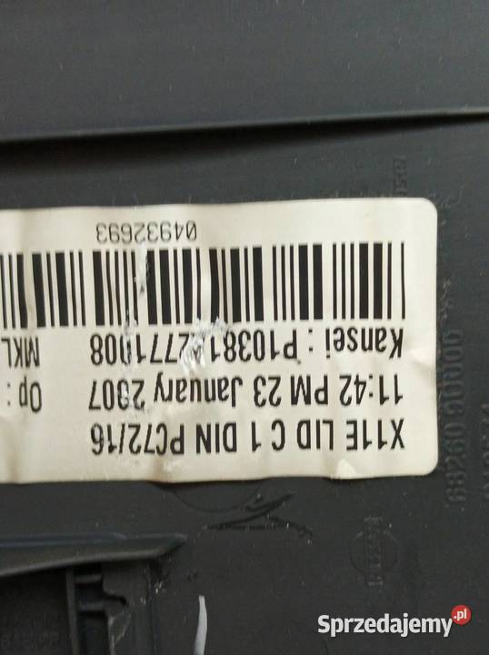SCHOWEK ŚRODKOWY KRATKI NAWIEWU E11 Nissan Note Części samochodowe świętokrzyskie
