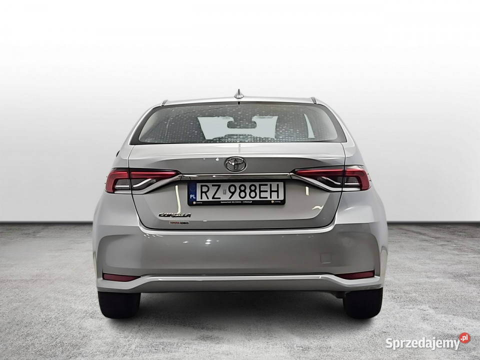 Toyota Corolla 15 Comfort Z Polskiego Salonu benzyna