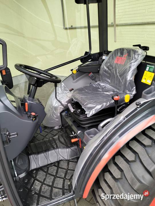 Ciągnik Kioti CK4030CH Zestaw zimowy nie Kubota Olsztyn