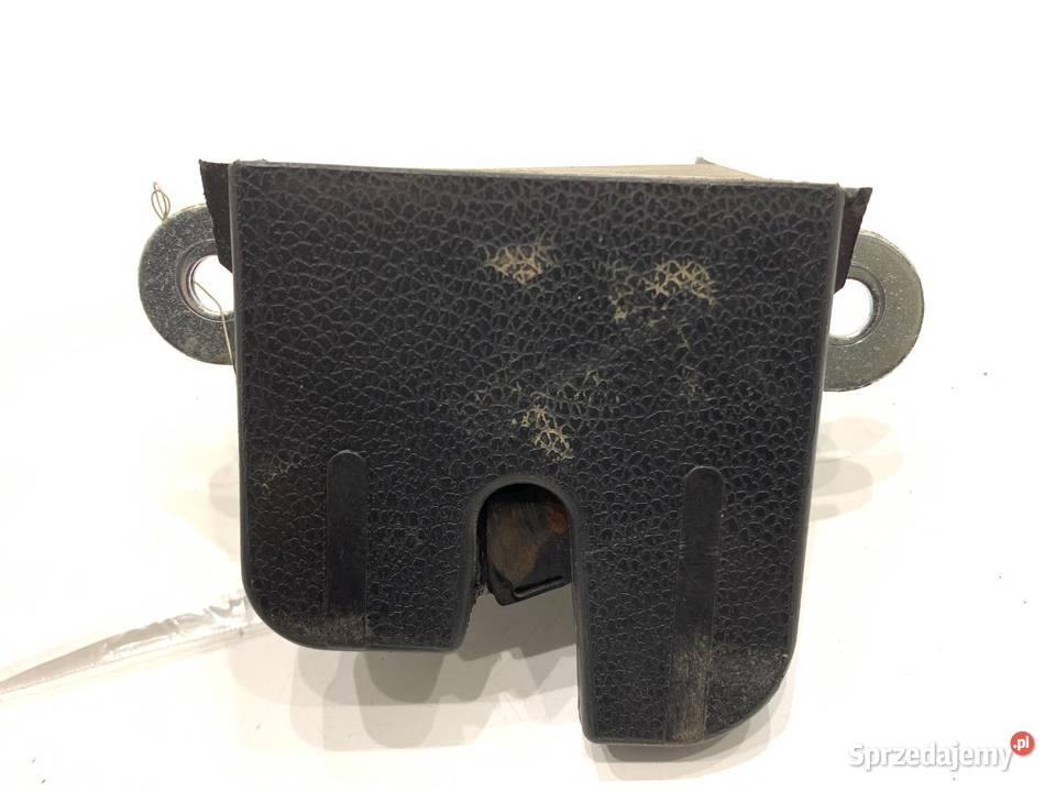 ZAMEK KLAPY TYŁ VW PASSAT B6 Kombi 3C9827645A sprzedam