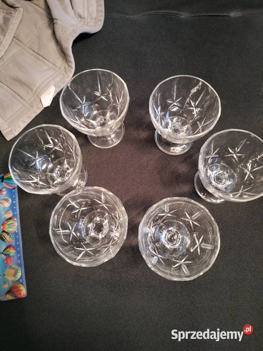 Pucharki do deserów szklane 6 sztuk sprzedam