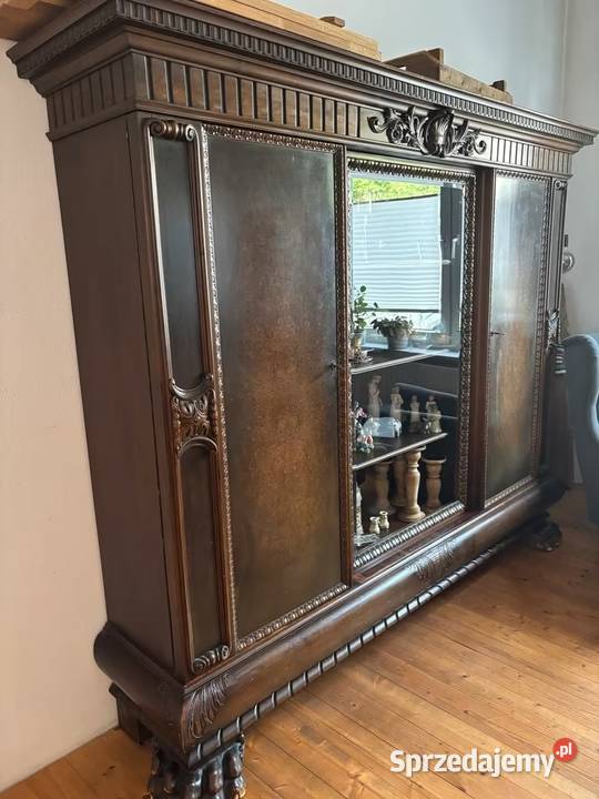 Rzeźbiona biblioteka orzechowa kredens Meble Sypniewo