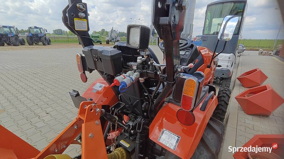 Ciągnik kompaktowy AVENGER 26 25 4x4 NOWY Rząśno