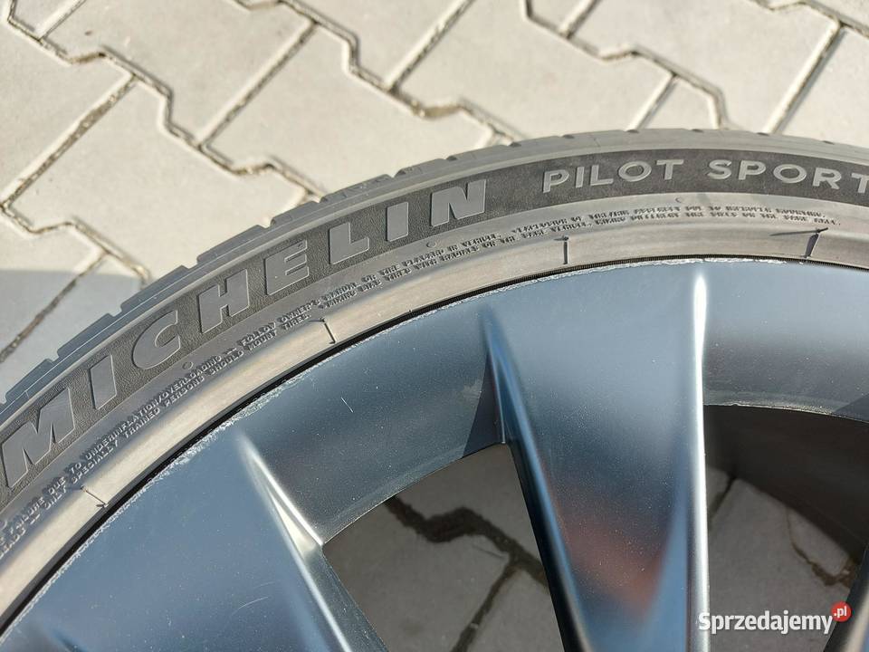 TESLA MODEL Y 2022r FELGA KOŁO OPONA MICHELIN 20