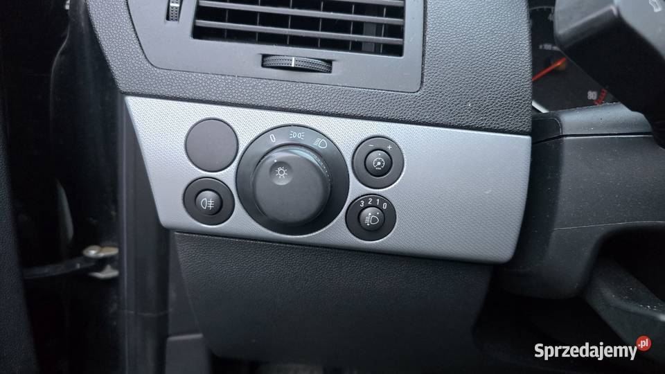 Opel Astra H 14 143 Salon II Właściciel Trzebnica sprzedam