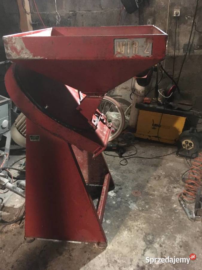 Śrutownik Sobiesęki Pierwsze