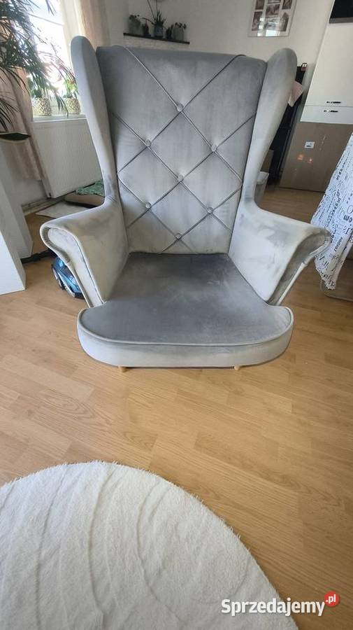 Sprzedam fotel uszak z podnóżkiem dolnośląskie Wrocław