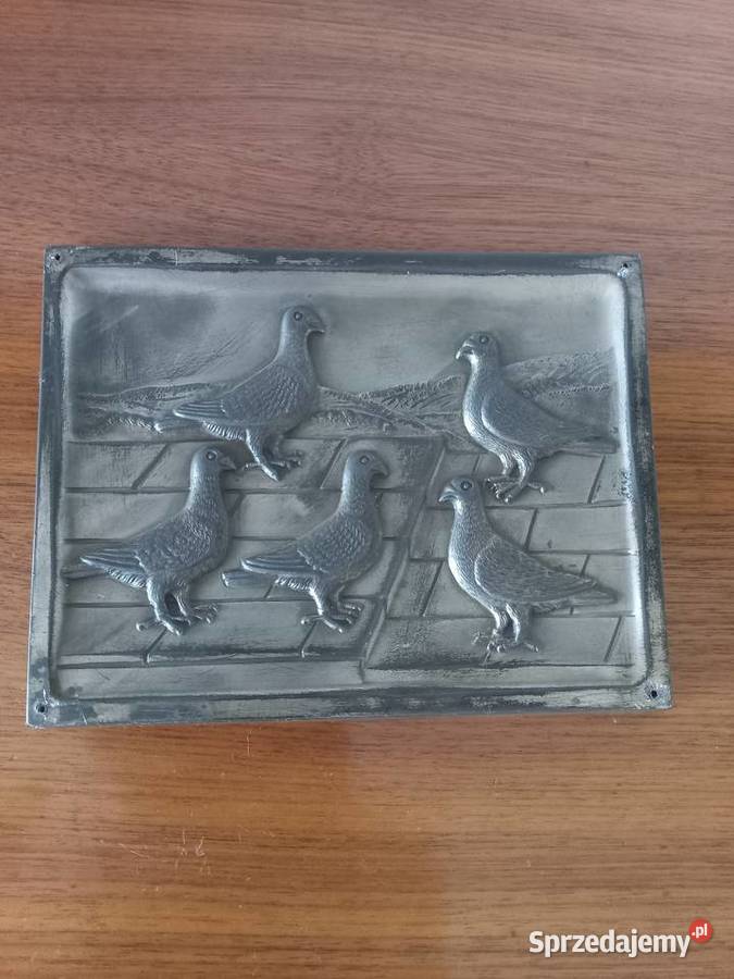 Relief rzeźba odlew Gołębie cyna Toruń