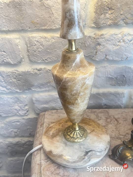 Wysoka lampa z Onyxu Żary