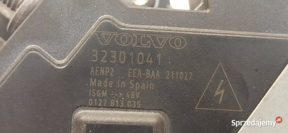 VOLVO V60 CC ALTERNATOR B420T2 32301041