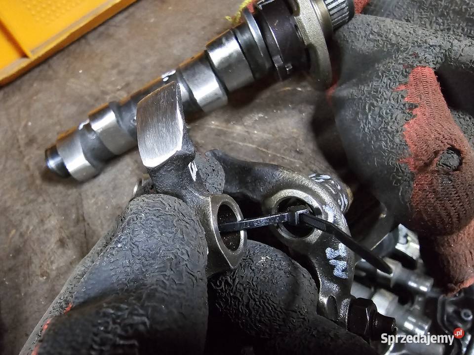 Honda SLR 650 dominator NX 650 dźwigienki Cylindry, głowice, pierścienie