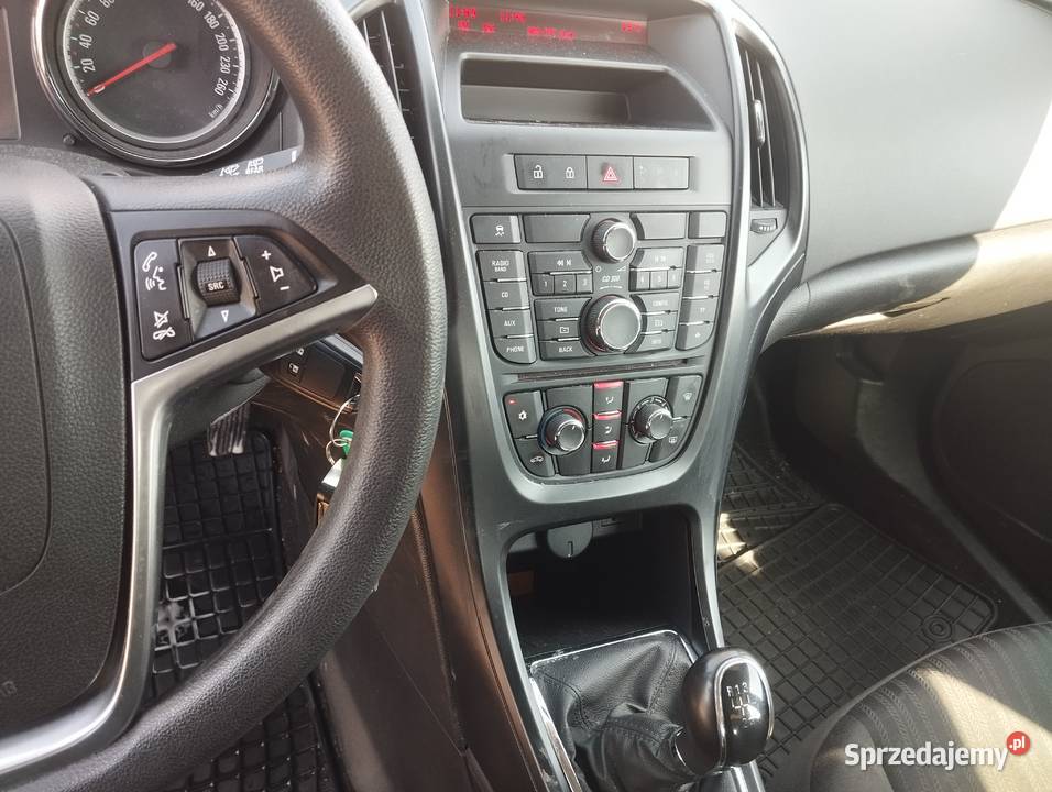 Opel Astra j 14 benzyna 120 124 manualna