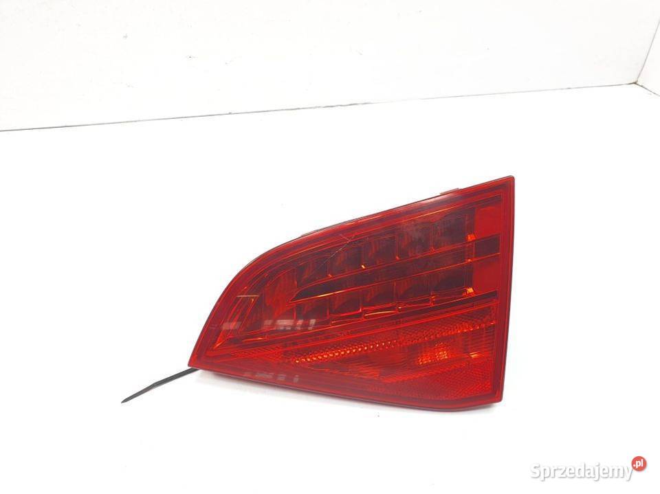 LAMPA W KLAPE PRAWA AUDI A4 B8 8K9945094B Lipno