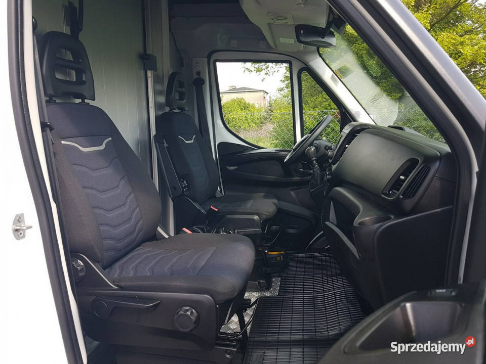 Iveco Daily KONTENER NISKOPODŁOGOWY 444x223x242 Poręba sprzedam
