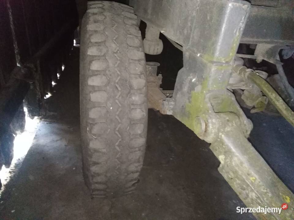 Sprzedam przyczepę rolniczą wywrotkę D47 r 1983 nieuszkodzony Włoszakowice