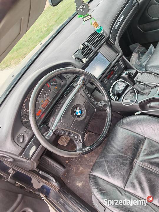 BMW e39 523ia Rok produkcji 1999