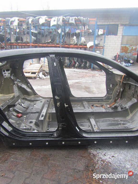 PRÓG SŁUPEK PRAWY PRAWA BOK HONDA CIVIC X sprzedam
