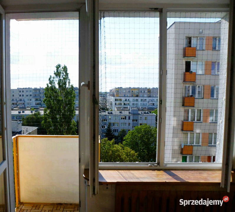Montowanie siatek przed ptakami na balkon Pozostałe Warszawa