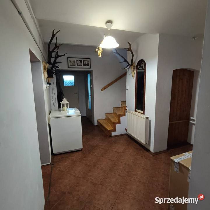 Pięknie położony dom z zabudowaniami Chromiec