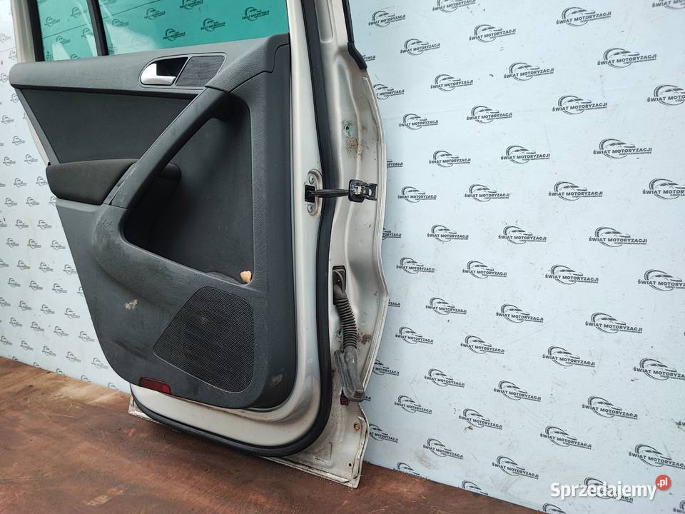 VOLKSWAGEN TIGUAN I 10r drzwi lewe tył 110 Kielce sprzedam