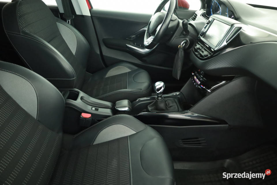 Peugeot 2008 12 PureTech światła do jazdy dziennej Piaseczno sprzedam