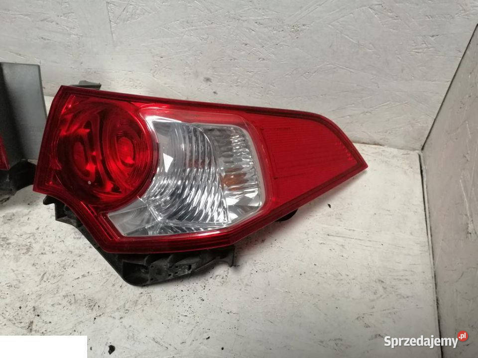 Honda Accord VIII 2010 lampa tył prawa lewa Kozubszczyzna