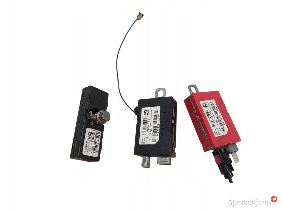 WZMACNIACZ ANTENY KOMPLET 31282107 7CP118C847CA