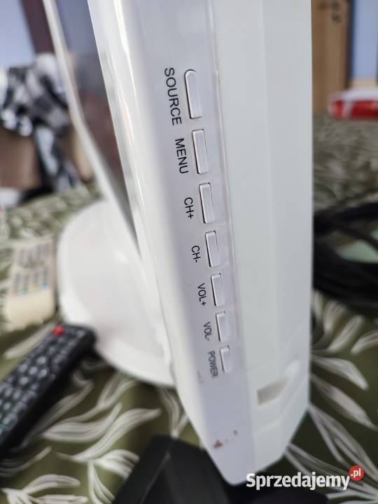 TV 26 biały z wbudowanym DVD