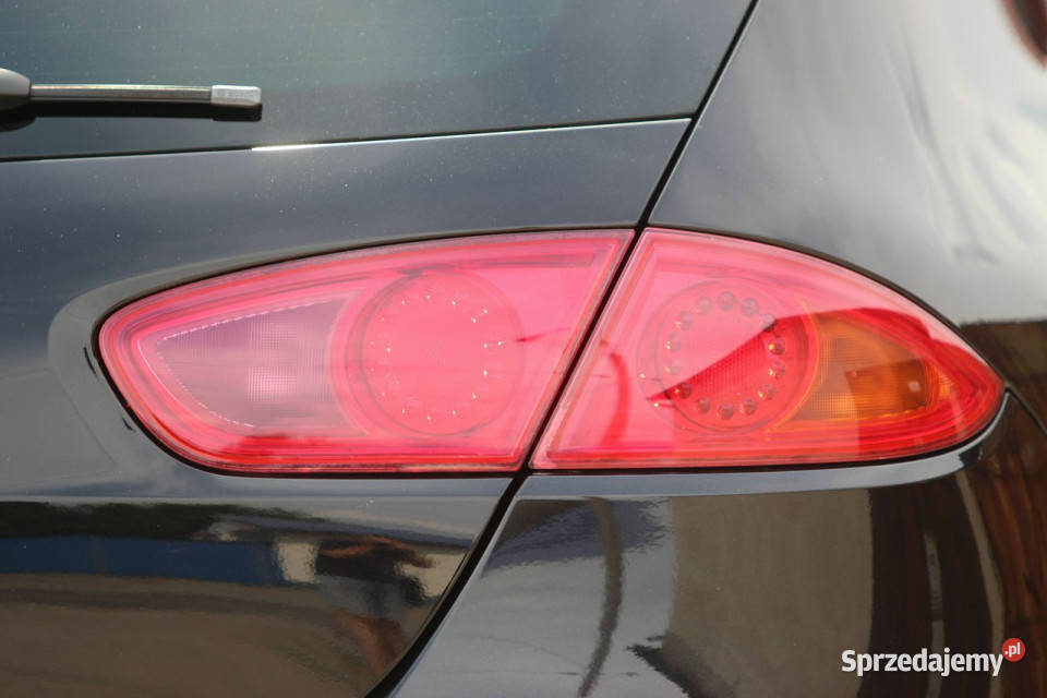Seat Leon 2010r 12 Benzyna 105 DRZWI reflektory ksenonowe Nysa