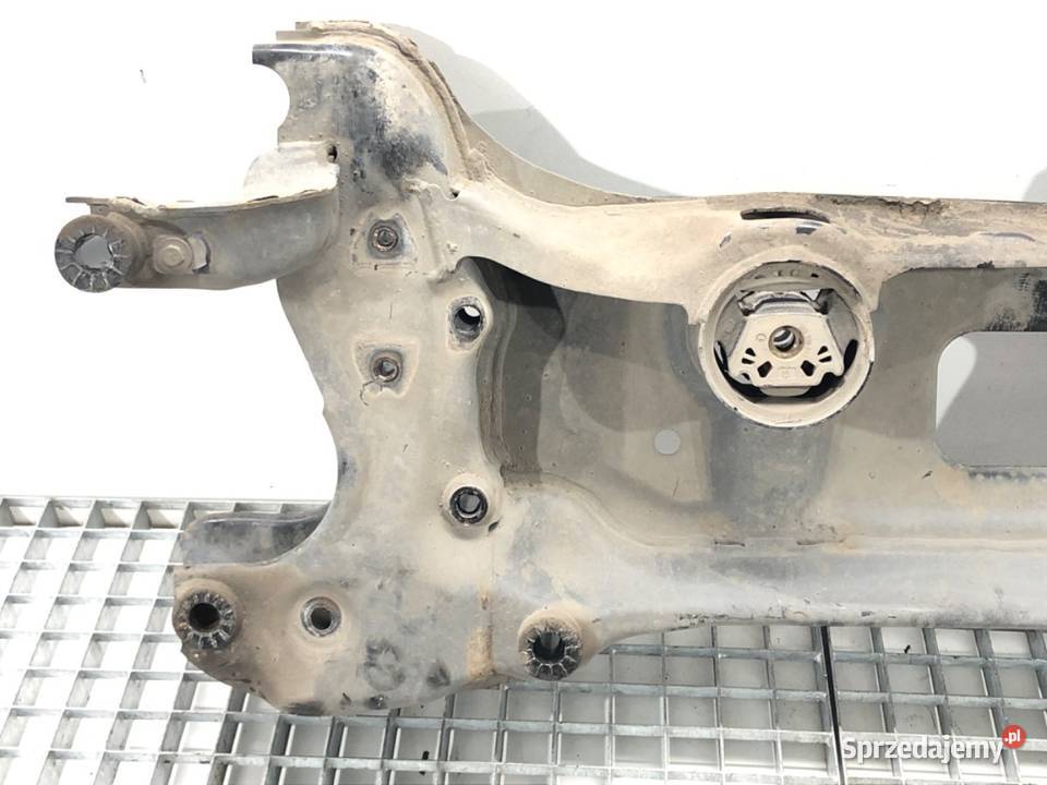 BELKA POD SILNIK SKODA SUPERB II 16 105